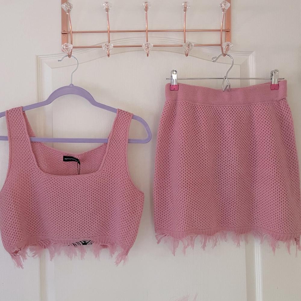 Pink two peice set skirt and crop top